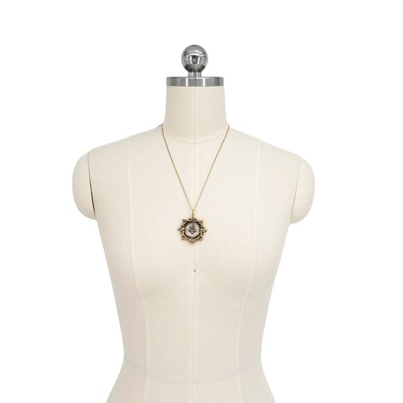 VIRGINS SAINTS & ANGELS VSA Cloister Sacred Heart Charm Necklace in Gold - Picture 5 of 8